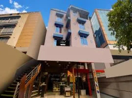 Collection O Sixmile Guwahati Formerly Hotel Gangotri