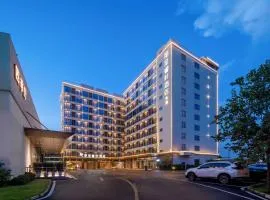 Rezen Select Hotel Guagnzhou Baiyun International Airport T2 Free shuttle bus