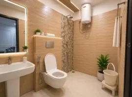 Hotel YshBellemount Sutes NearDelhi Airport - Free Airport Pickup & Drop