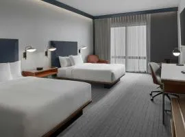 Courtyard by Marriott Woodland