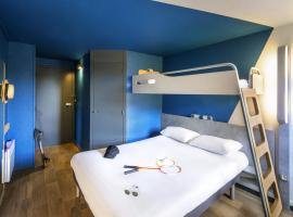 ibis budget Grenoble Voreppe، فندق في فوريب
