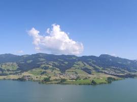 Motel de la Gruyère Restoroute, hotel in Avry devant Pont