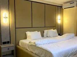 D' Amex Hotel