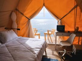 Reef Resort - Mount Apo View Unit C2, hotel em Kaputian