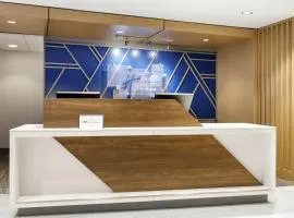 Holiday Inn Express & Suites Salt Lake City - Airport West