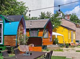 Pura Vida Downtown Tiny houses Bucharest, hotell Bukarestis