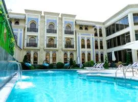Kohinur Plaza