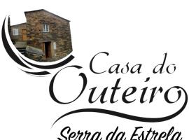 Abrigo do Outeiro - Serra Da Estrela, hotel in Cabeça