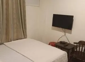 鳳梧旅社 Phoenix Hotel