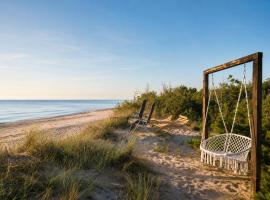 KOPA LIVING seaside holiday homes and KOPA CABINS, hotel u gradu 'Nida'