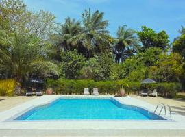 Tendinkoto Lodge, hotelli kohteessa Sanyang
