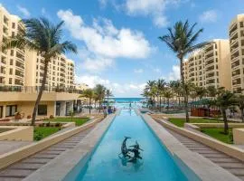 Holiday Inn Club Vacations The Royal Sands All Inclusive