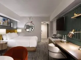 voco Chicago Downtown - Riverwalk by IHG
