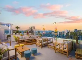 Santori Sunset Riverside