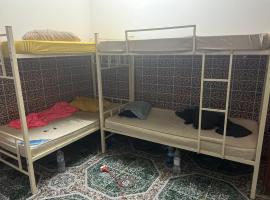 Beach hostel – hotel w Maskacie