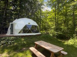 Le Dôme, nature, ressourcement et sauna, hotel em Lac-Brome