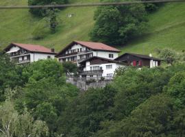 호텔 사진: Modern Apartment in Mastrils near Forest