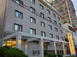 Urban Brown Hotel