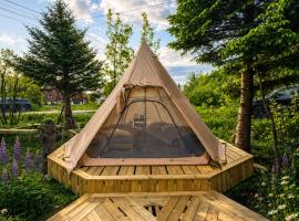 Cozy Tipi - The LOWFO House Lofoten, hotel Moskenesben