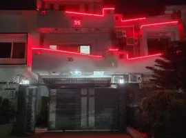 INTOWN Hotel