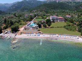 Maranton Beach Hotel, ξενοδοχείο στα Κοίνυρα