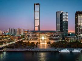 Viesnīca InterContinental Tianjin Yujiapu Hotel & Residences by IHG pilsētā Binhai