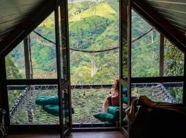 Fern Hill Cabins, hotell i Ella