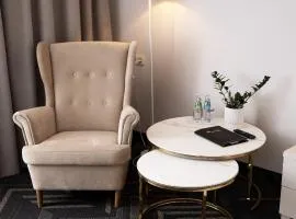 Aviator Hotel