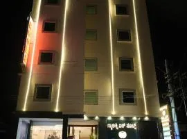 Galaxy Air Suites