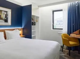 B&B HOTEL Paris 17 Batignolles