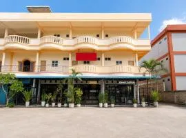 Hotel O near RSUD Embung Fatimah formerly Lebron Inn