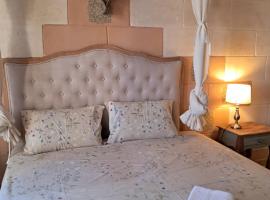 Villa Ambrosia Fontana Gozo Homestay โรงแรมในGħajn il-Kbira