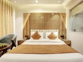 Hotel Whitlock Suites Delhi