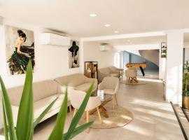 Teracite – hotel w Warnie