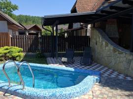 Outbreak 3 bedroom house with outdoor pool, BBQ and dining in Pirita, hotel 