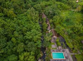 Namkat Yorla Pa Resort, hotel em Ban Kat