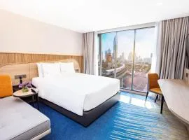 Holiday Inn Express & Suites Bangkok Central Pier by IHG