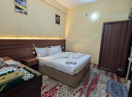 نزل نداء طيبة الماسي للنزل السياحية, viešbutis Medinoje