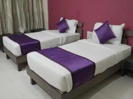 Hotel highway inn