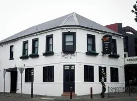 Queens Head Hotel