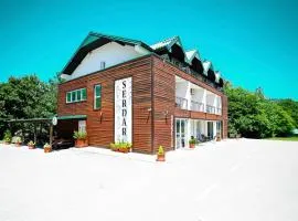 Hotel Serdar