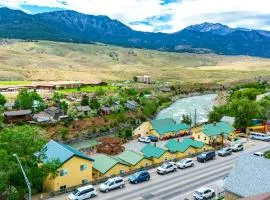 Yellowstone Riverside Cottages