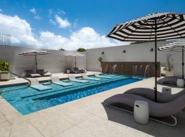 Bali Hotel Adults Only Isla Verde, a Trademark by Wyndham, hotell i San Juan