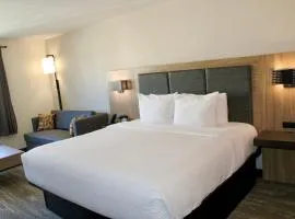 The Cairn Hotel