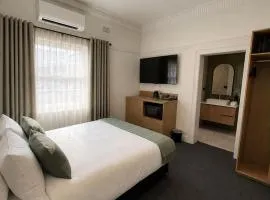 Tourist Hotel Queanbeyan