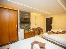 Lila motel, hotell Kairos