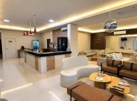 Mac Hotel