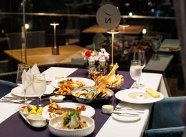 Novotel Marina Sriracha, ξενοδοχείο σε Si Racha