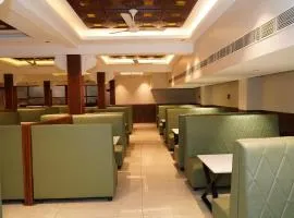 Hotel G Grand Inn