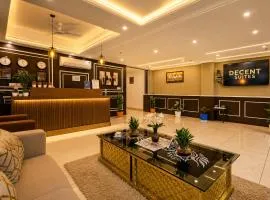 Hotel Decent Suites - Delhi Airport